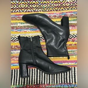 Donald Pliner Ankle Booties - Sz 13